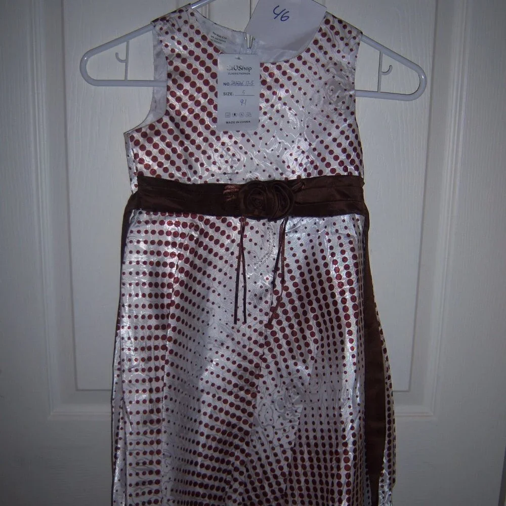 New Classic Fashion Party Dress, Size 5, B7